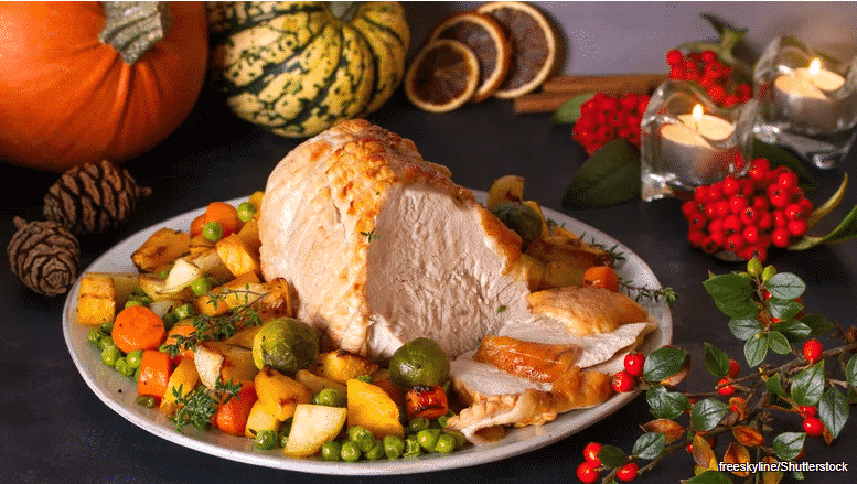 Pumpkin Spice-Lovers Are Mosting Likely To Lose It Over This Glazed Turkey Breast