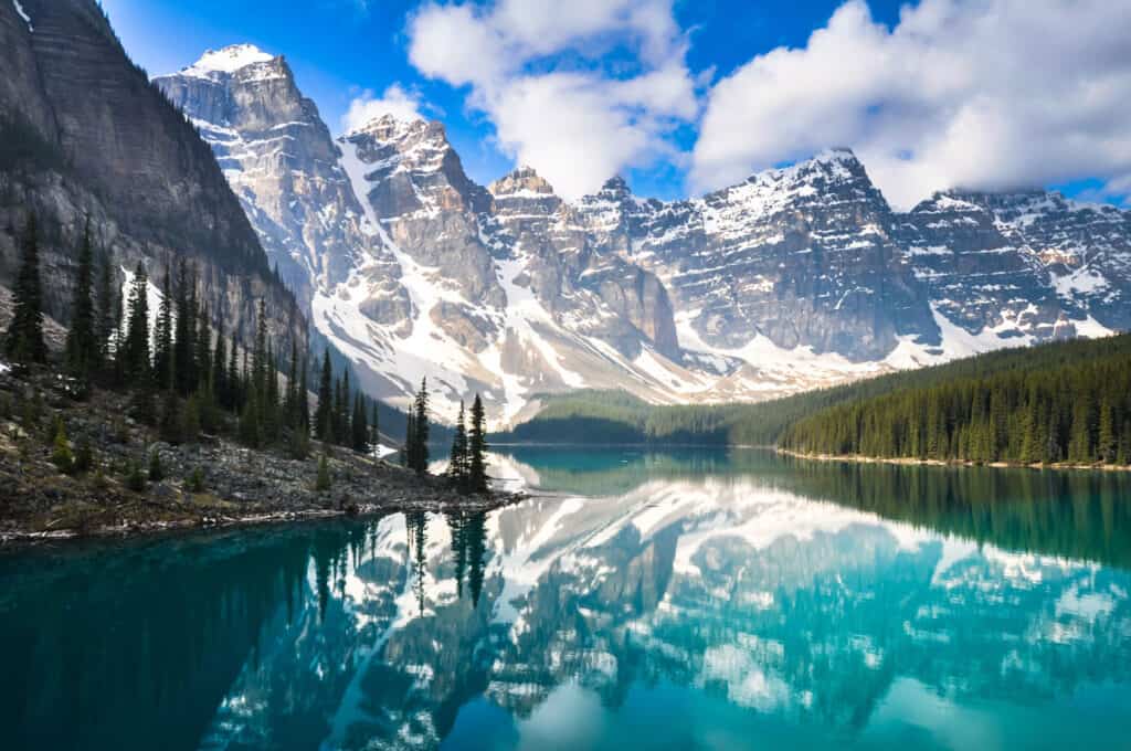 1653106615 150 20 Famous Lakes You Need to Know - How Old are the Rocky Mountains - August 12, 2022