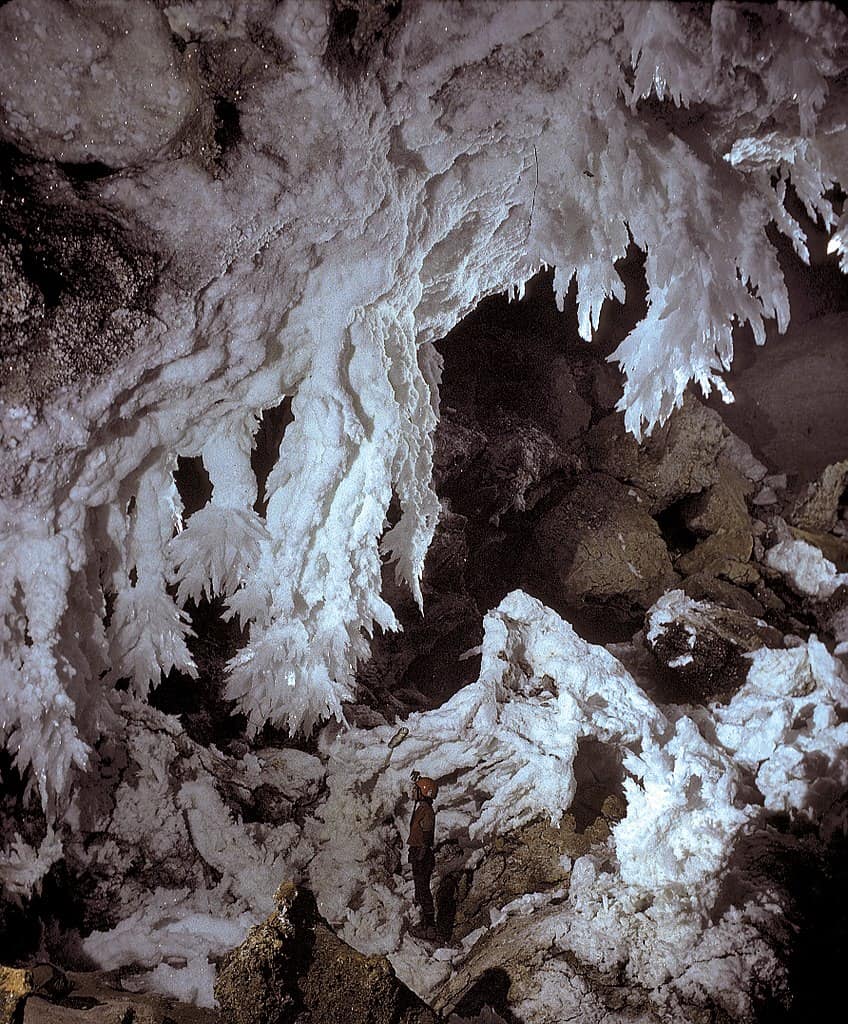 1653391198 511 Discover the 5 Deepest Caves in the United States - October 1, 2023