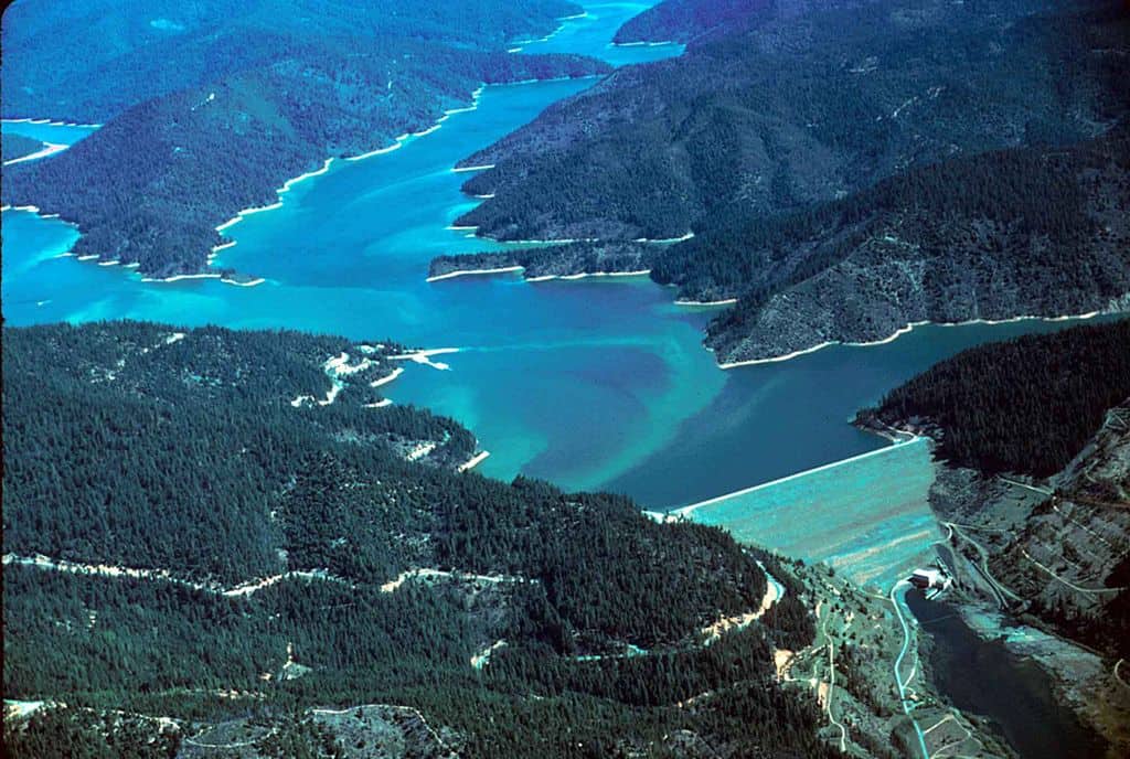 1654008346 720 The 20 Largest Lakes in California - The 12 Biggest Lakes in Northern California - August 9, 2022
