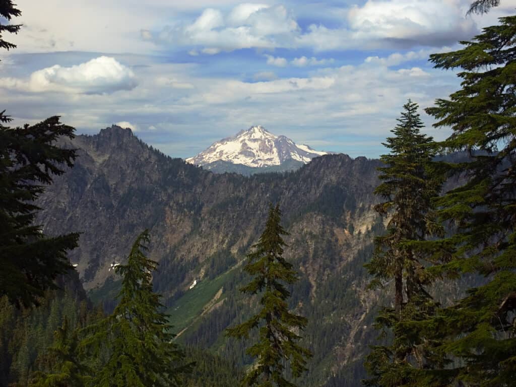 1654148900 156 Volcanoes in Washington State - August 19, 2022