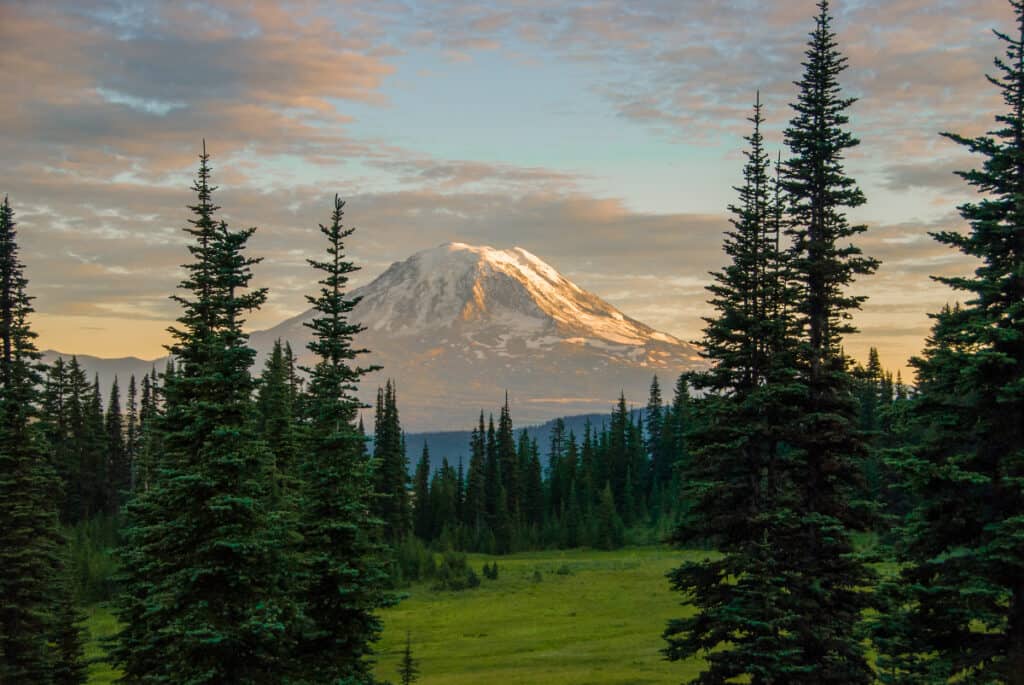1654148900 93 Volcanoes in Washington State - August 19, 2022