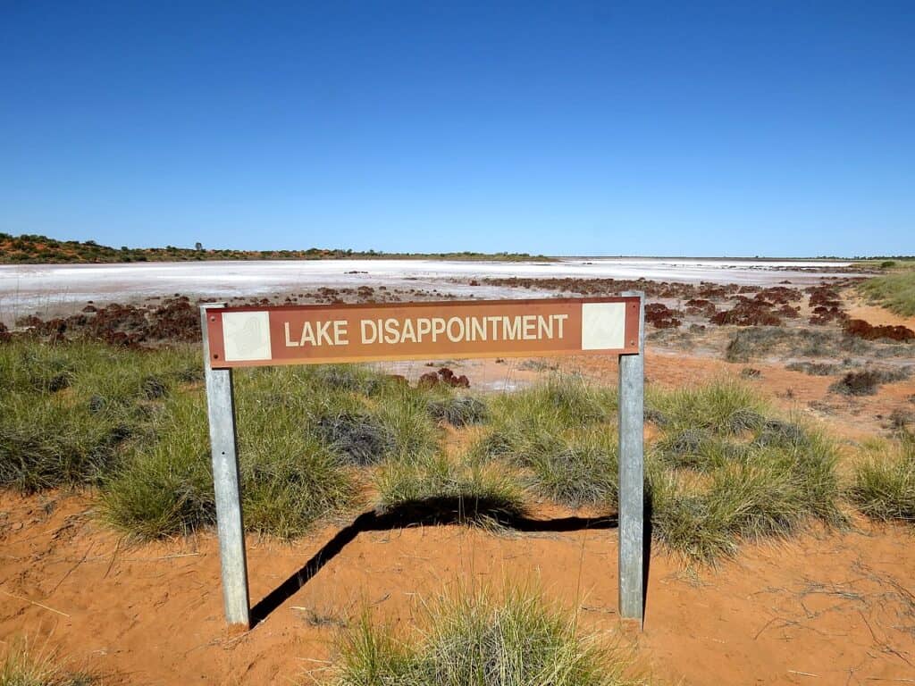 The Funniest Most Bizarre Named Lakes in the World - August 19, 2022
