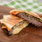 Piadina burger: the delicious and original recipe