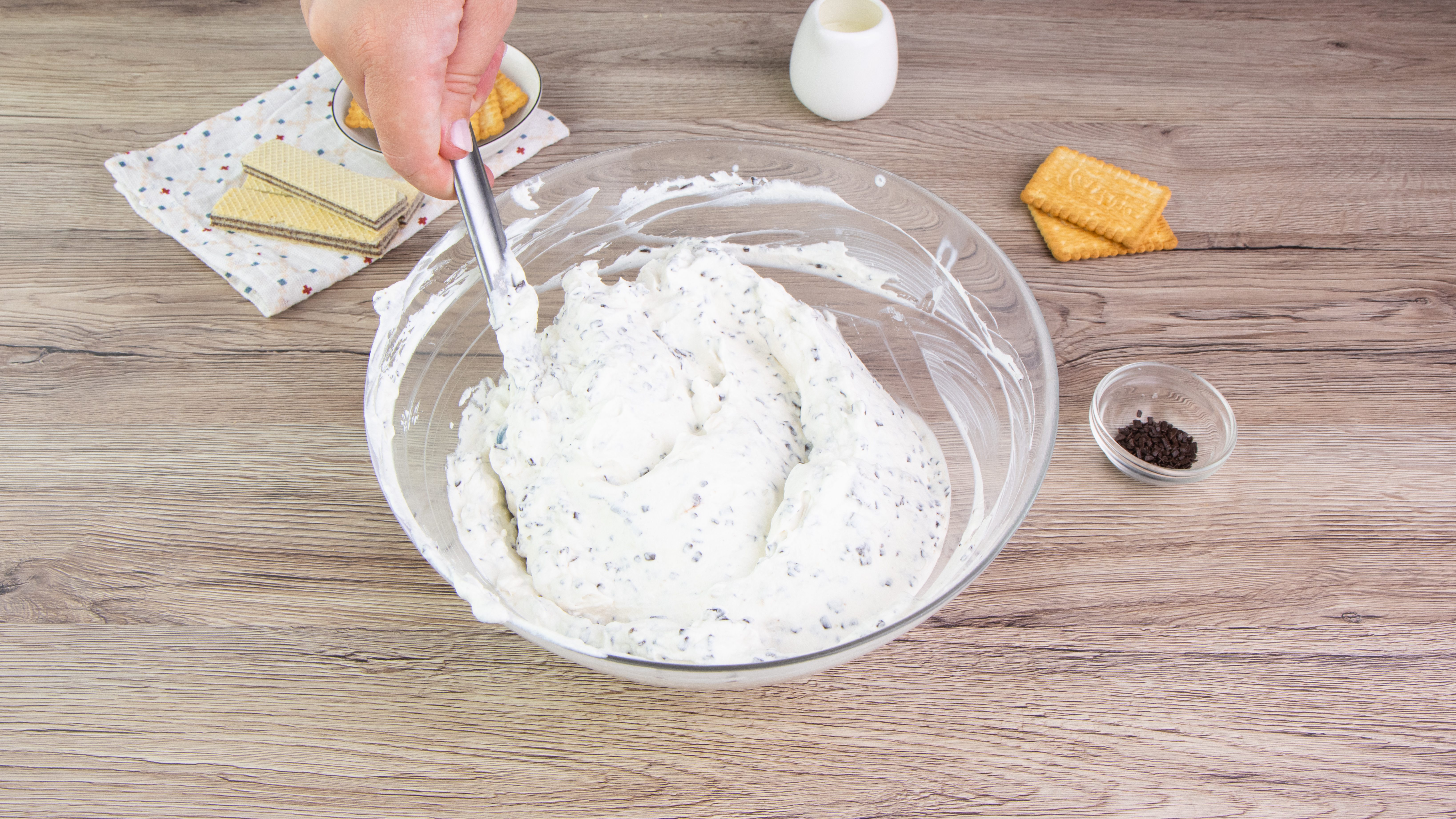 1659177051 542 Stracciatella ice cream biscuits the recipe for making them at - February 1, 2023